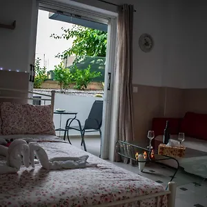 https://modern-studios.rethymnohotels.net
